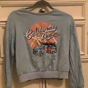 Cute California blue sweater